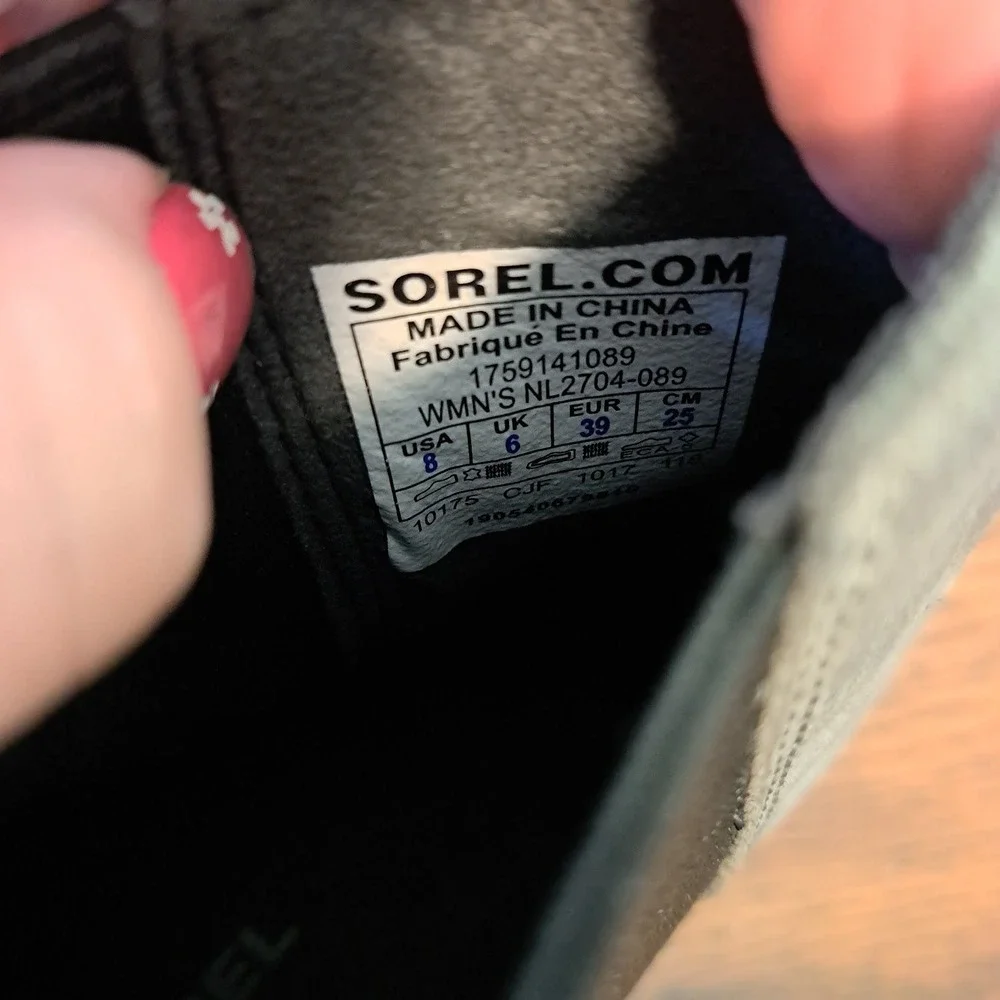 Sorel Joan of Arctic Wedge II Chelsea Boots Grey Leather NL2704-089 Womens 8